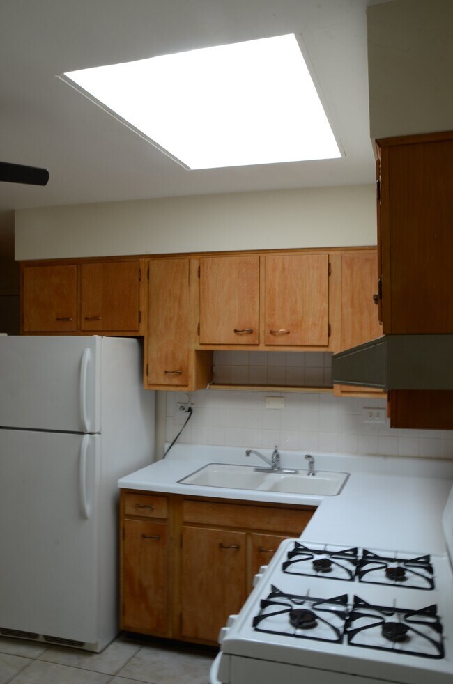 Foto del edificio - 1609-1609 Waukegan Rd