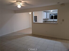 Building Photo - 933 Carson St