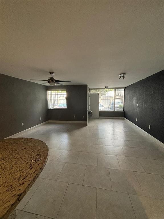Building Photo - 2861 N Oakland Forest Dr