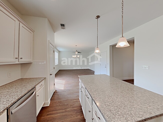 Building Photo - 406 Levon Ct