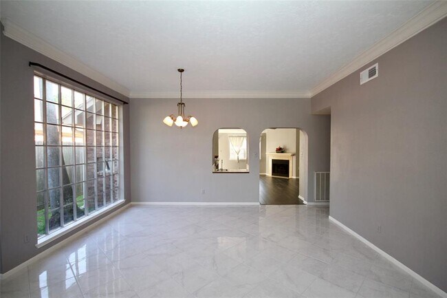 Foto del edificio - 14926 Radstock Dr