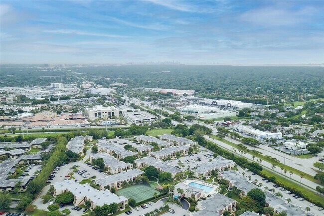 Foto del edificio - 13898 SW 90th Ave