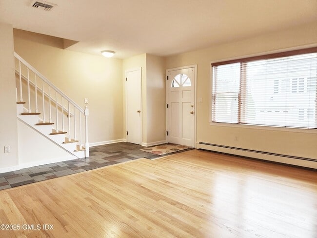 Building Photo - 12 Palmer St