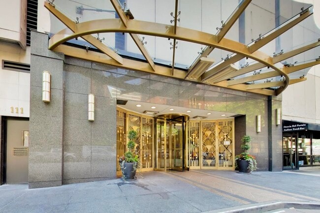 Foto del edificio - 111 E Chestnut St