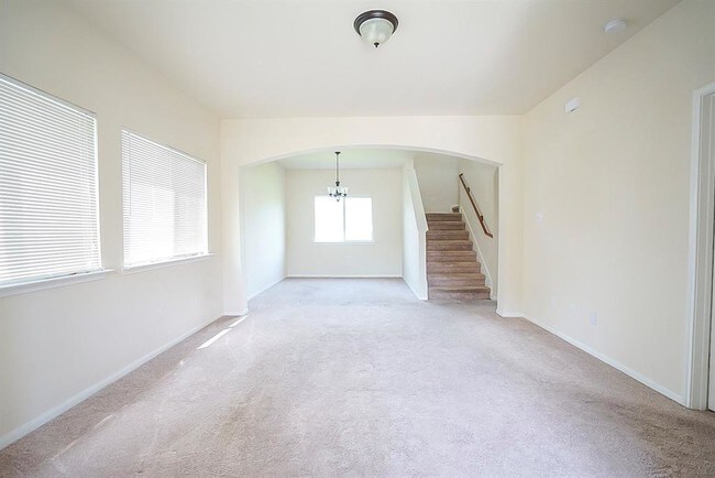 Building Photo - 11835 Jelicoe Dr