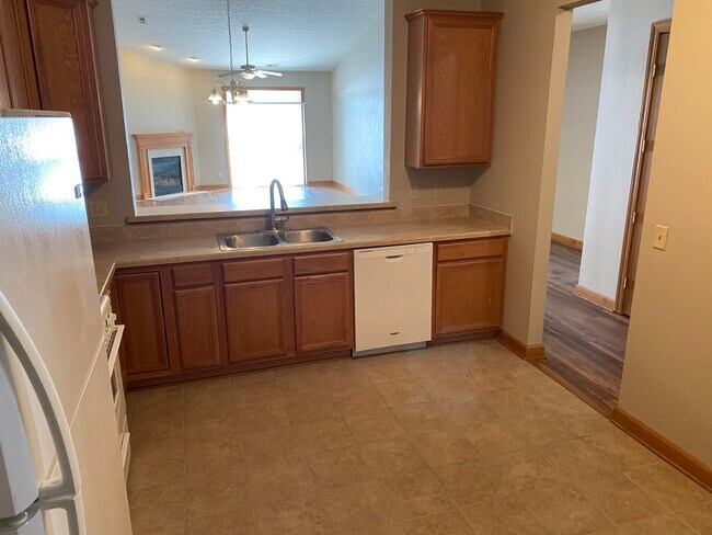 Foto del edificio - 10251 Marblewing Rd