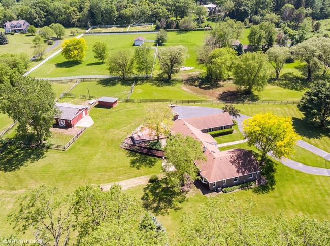 Building Photo - 157M Helm Rd