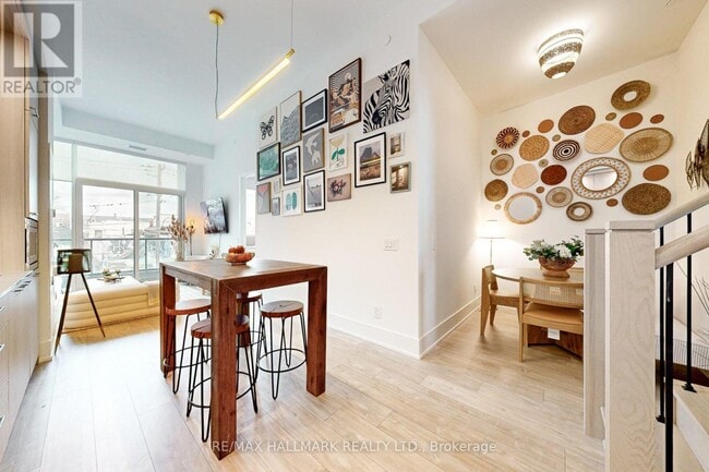 Photo du bâtiment - 115 Denison Ave