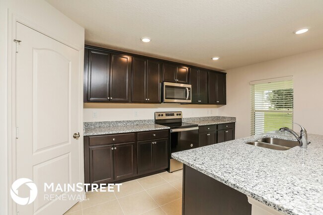 Building Photo - 1700 Gopher Tree St