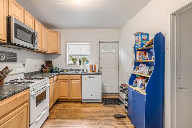 Foto del edificio - 1019 Packard St