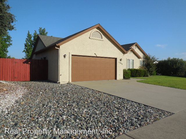 Building Photo - 1020 Hillsdale Ct