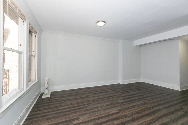 Building Photo - 516 Ellis