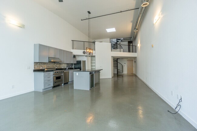 Foto del edificio - 346 1st Street #301