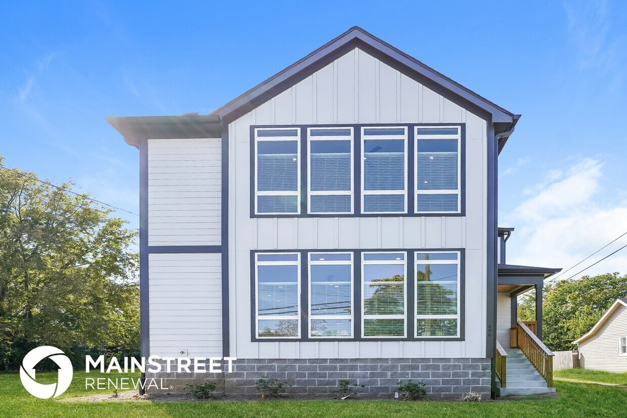 Foto principal - 606 26th Ave N