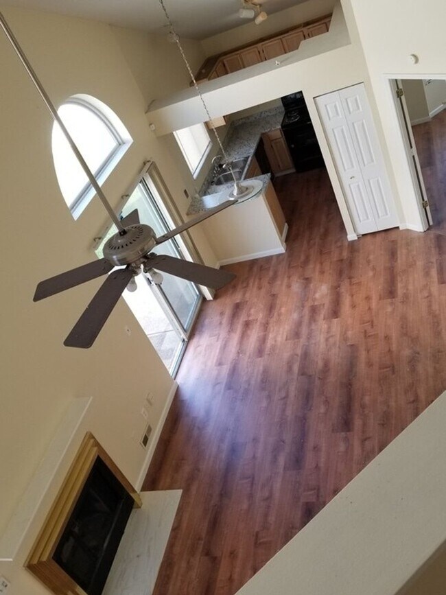 Building Photo - Nice Large House for Rent in North County