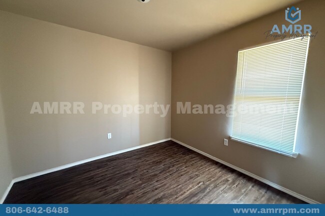 Foto del edificio - 3 Bedroom Available In Lubbock ISD