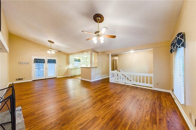Building Photo - 4161 W Pointe Dr NW