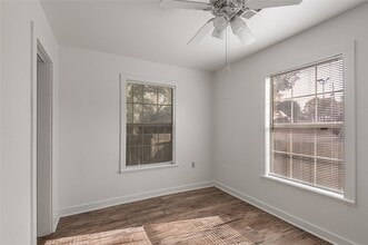 Building Photo - 1017 Avenue J