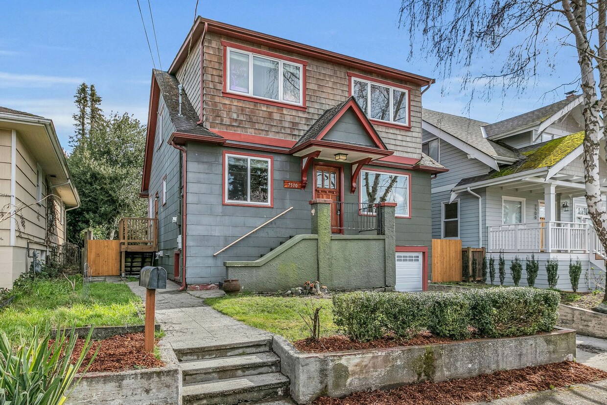 Foto principal - Terrific Loyal Heights/Ballard For Lease