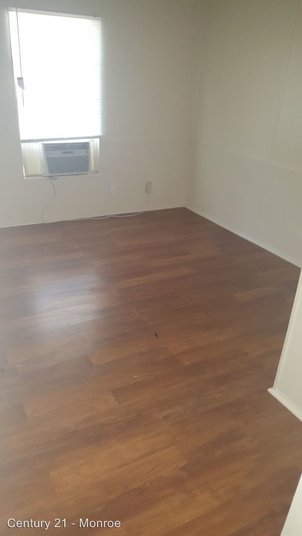 Building Photo - 2 br, 1 bath House - 401 Purdy Road Lot # 6