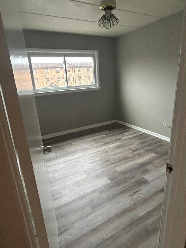 3815 W 123rd St Unit 201, Alsip, IL 60803 Condo for Rent in Alsip, IL