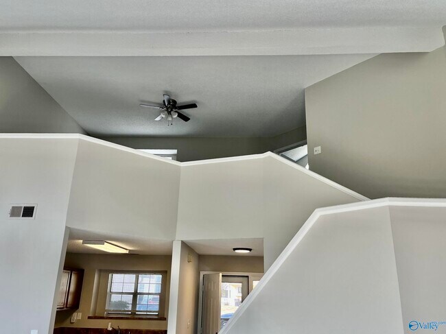 Building Photo - 127 Stone Meadow Ln