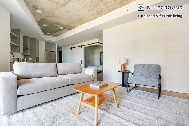 Foto del edificio - 3030 Potomac Ave