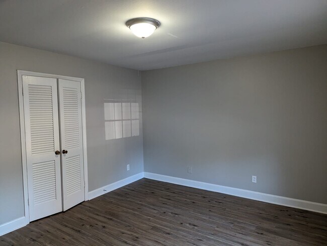 Building Photo - 6610 Woodstream Dr