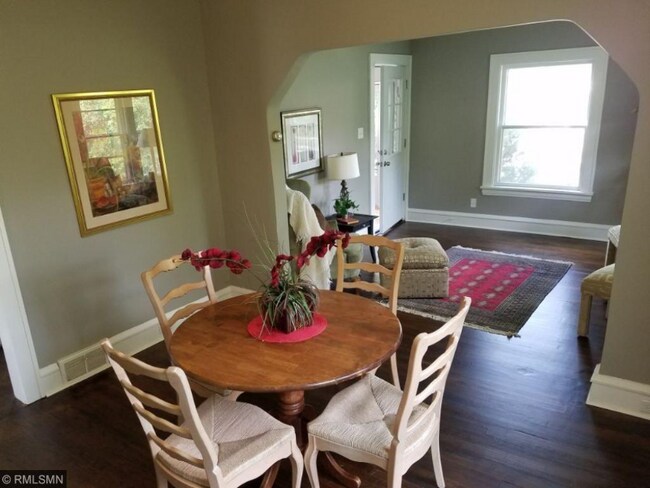 Foto del edificio - 4415 E 38th St