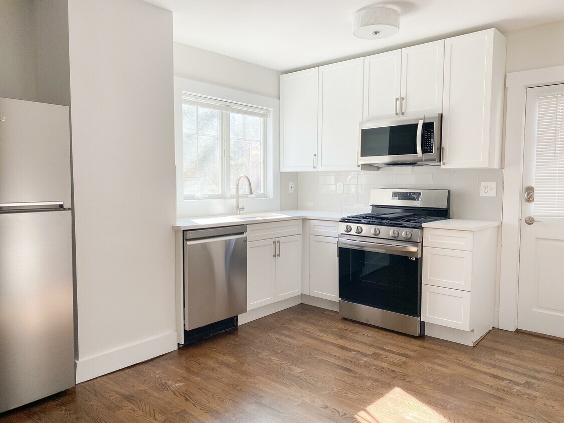 Foto principal - 72 Beacon St