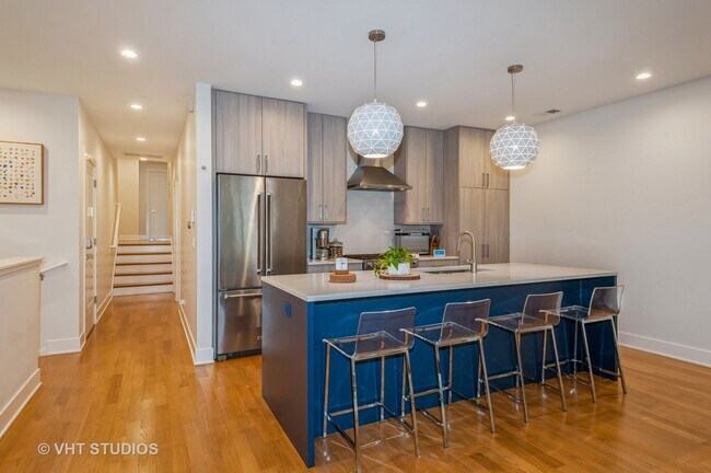 Foto del edificio - 1510 N Western Ave