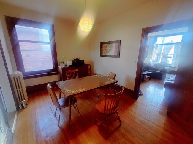 Photo du bâtiment - 104 Wellington St