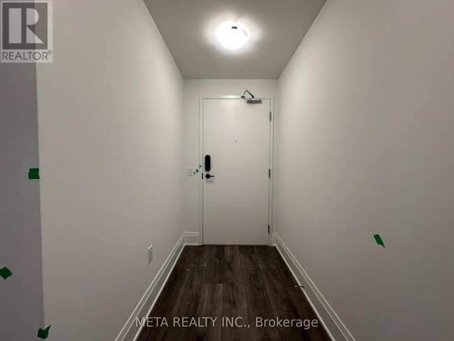 Building Photo - 105 Oneida Crescent