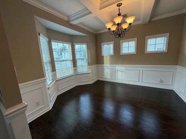 Foto del edificio - FOR RENT