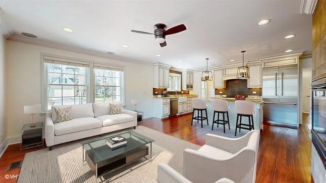 Foto del edificio - 187 Forest St