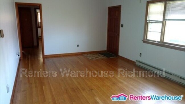 Building Photo - 3204 Aldersgate Dr