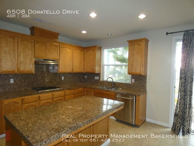 Building Photo - 6508 Donatello Dr