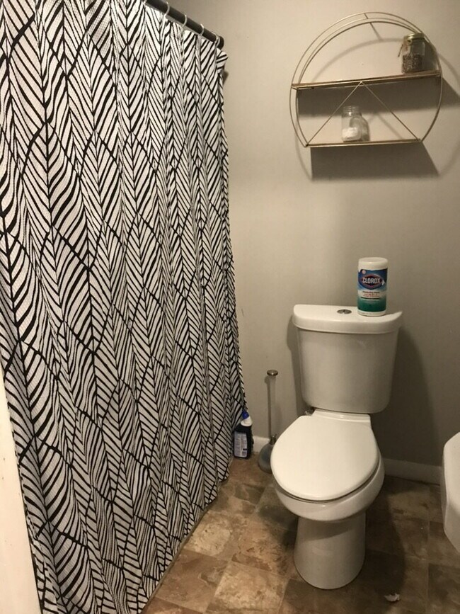 Foto del edificio - 2 Bedroom half double in N. end of Wilkes Barre