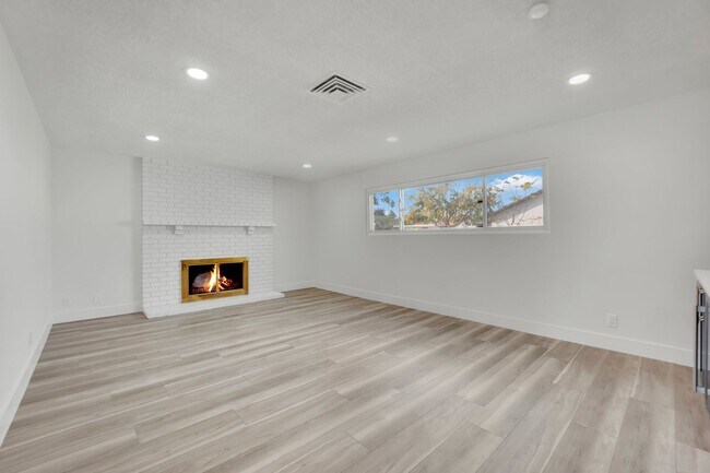 Foto del edificio - Mid-Century Modern Gem in Historic McNeil ...