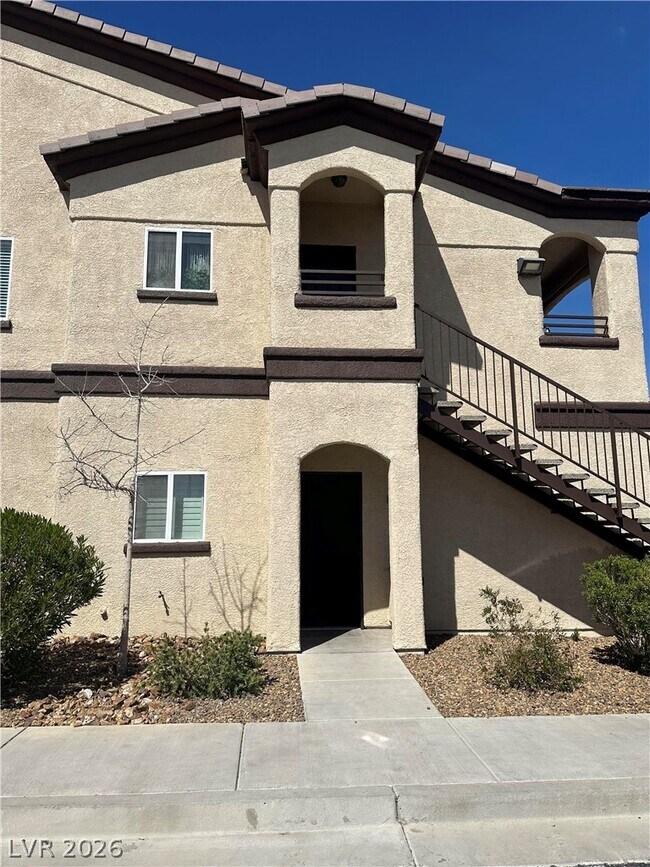 Building Photo - 2291 W Horizon Ridge Pkwy