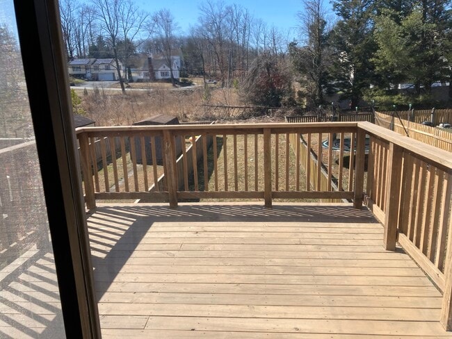 12 x12 deck - 38 Bourbon Ct