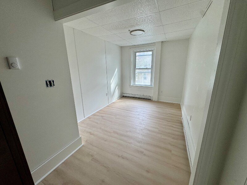 Foto del edificio - 440 N Main St