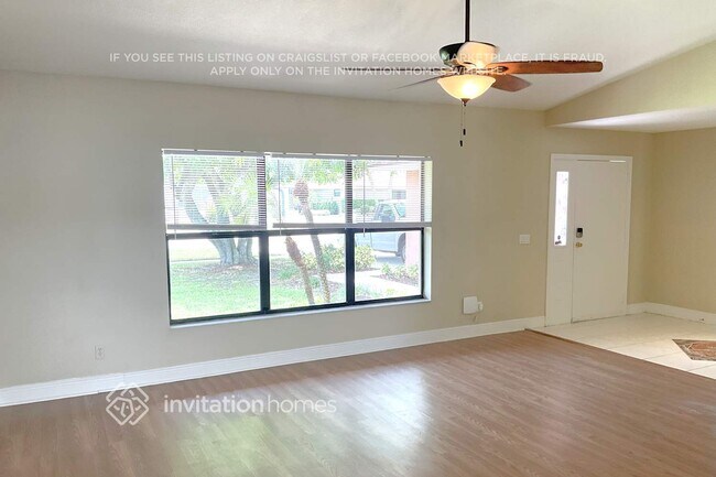 Foto del edificio - 13830 Geranium Pl