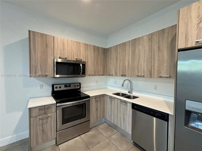 Photo - 440 NE 35th Ct Townhome