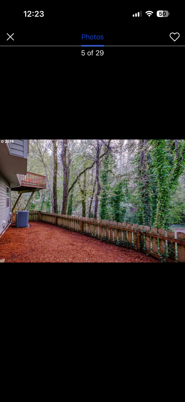 Foto del edificio - 585 Upper Lavista Ct NW