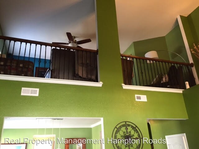 Foto del edificio - 3108 Stone Creek Dr