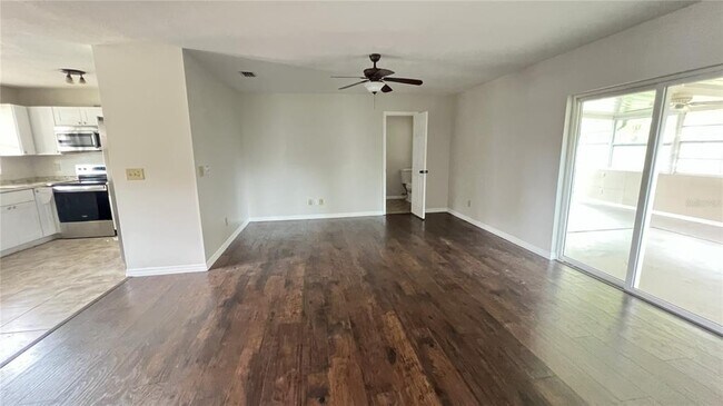 Foto del edificio - 8348 Angela Ct