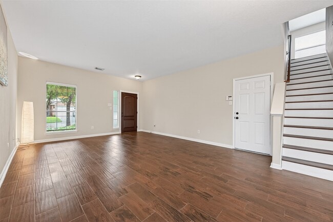 Building Photo - 10427 Lyndon Meadows Dr