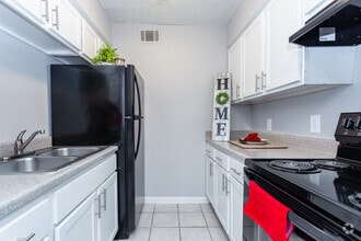Interior Photo - Oakwood Place Apartments