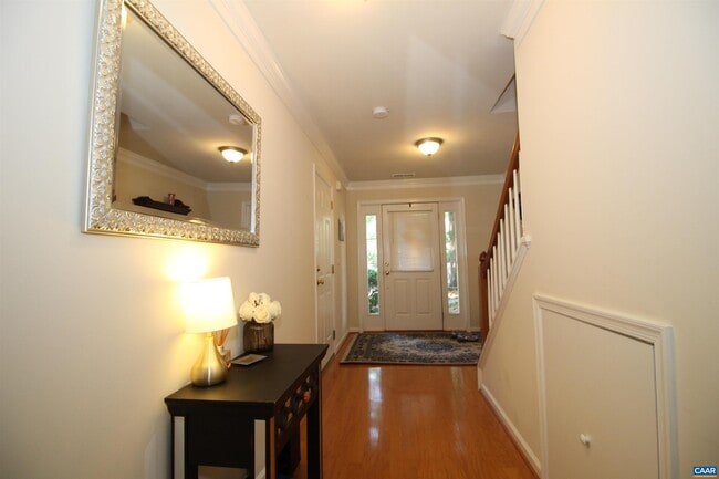 Building Photo - 106 Melbourne Park Circle